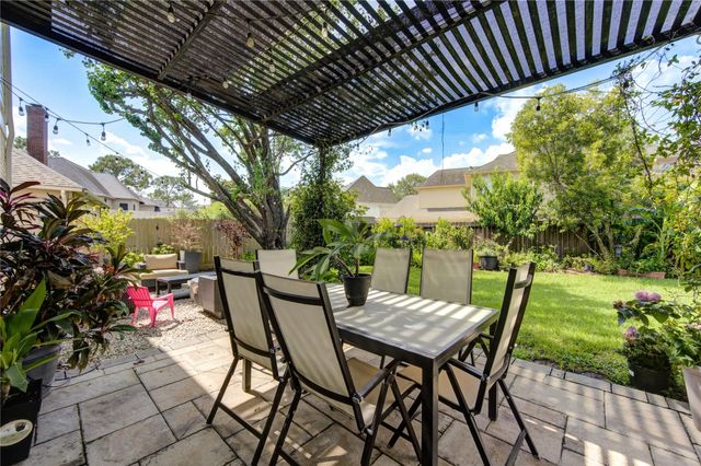 5222 Summer Snow Drive, Houston, TX 77041