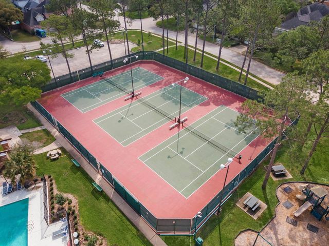 5222 Summer Snow Drive, Houston, TX 77041