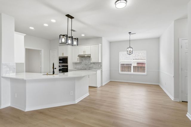2021 Camelot Drive, Lewisville, TX 75067