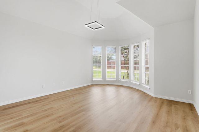 2021 Camelot Drive, Lewisville, TX 75067