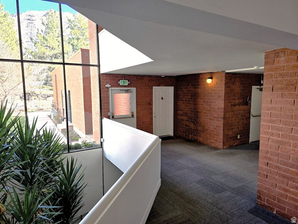 Image 25 of property listing at 850 S DONNER WAY #300, Salt Lake City, UT 84108