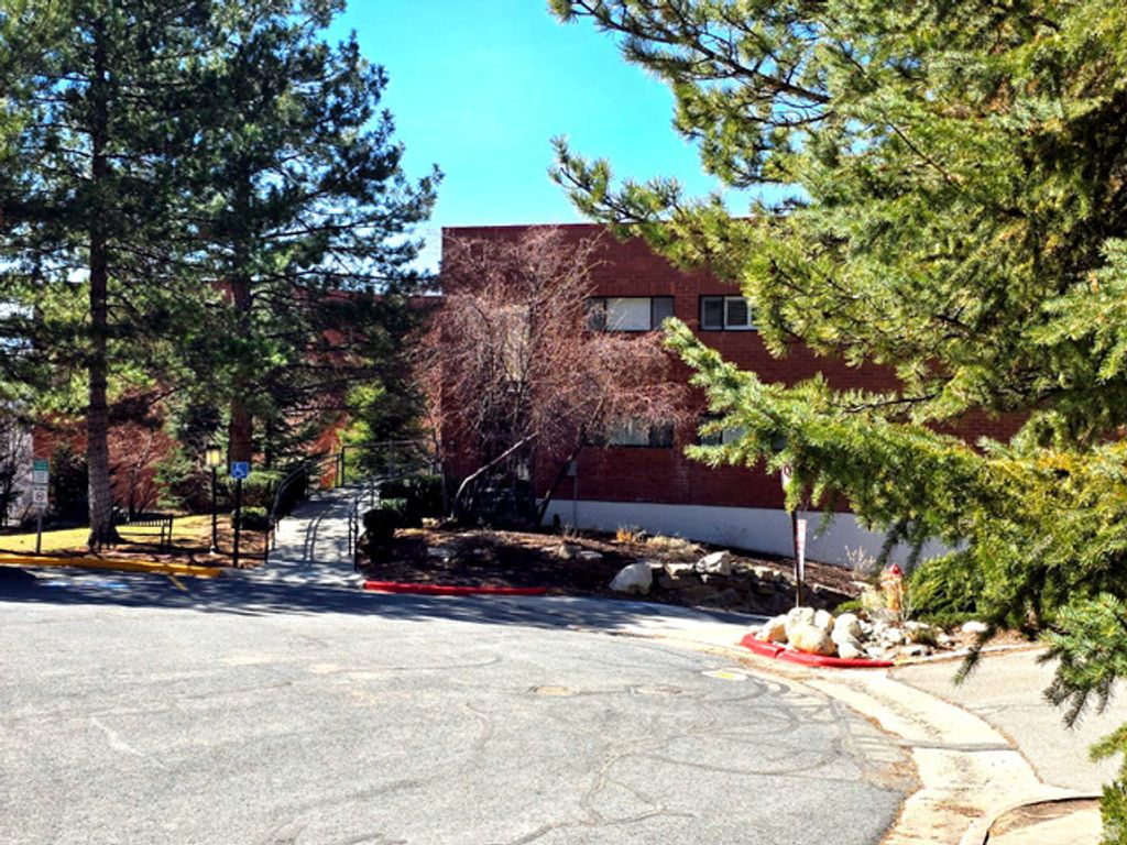 Image 36 of property listing at 850 S DONNER WAY #300, Salt Lake City, UT 84108