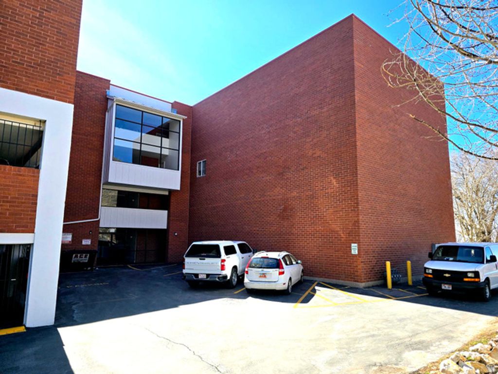 Image 40 of property listing at 850 S DONNER WAY #300, Salt Lake City, UT 84108