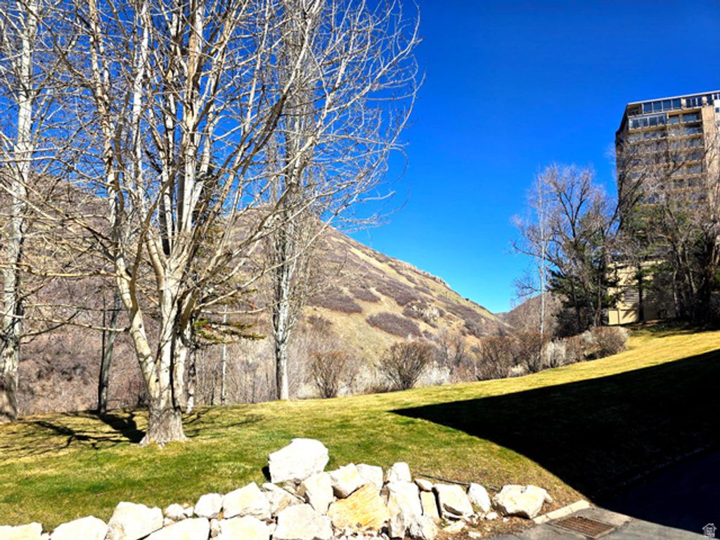 Image 43 of property listing at 850 S DONNER WAY #300, Salt Lake City, UT 84108