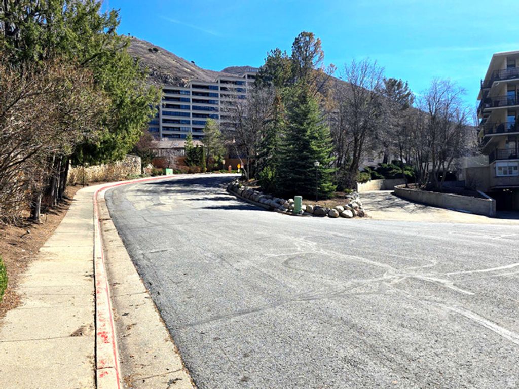 Image 47 of property listing at 850 S DONNER WAY #300, Salt Lake City, UT 84108