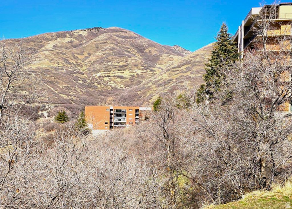 Image 48 of property listing at 850 S DONNER WAY #300, Salt Lake City, UT 84108