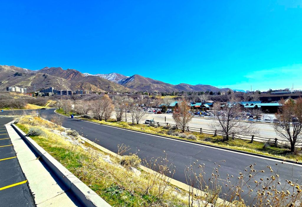 Image 56 of property listing at 850 S DONNER WAY #300, Salt Lake City, UT 84108
