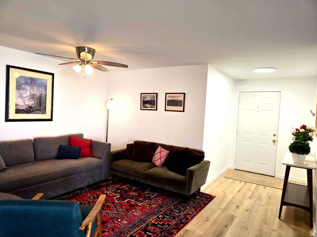 Image 9 of property listing at 850 S DONNER WAY #300, Salt Lake City, UT 84108