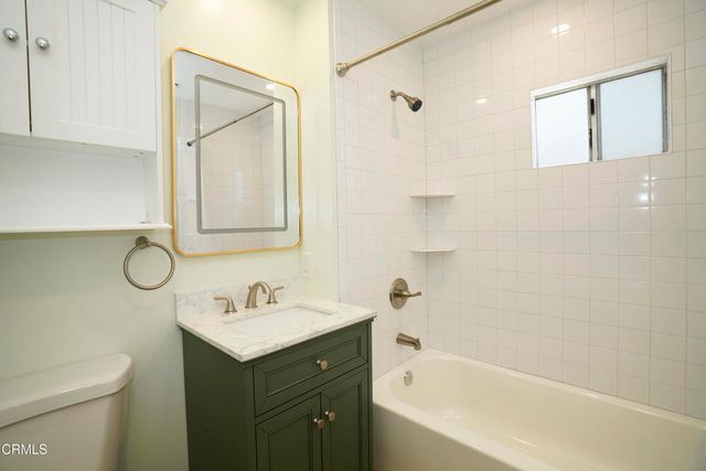 2938 Warwick Avenue, Los Angeles, CA 90032