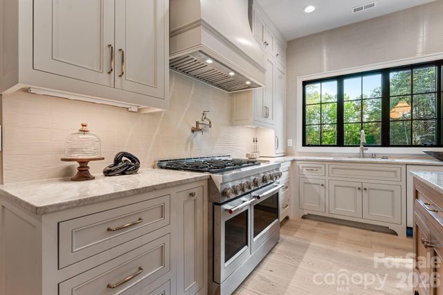 150 Palmer Marsh Place, Mooresville, NC 28117
