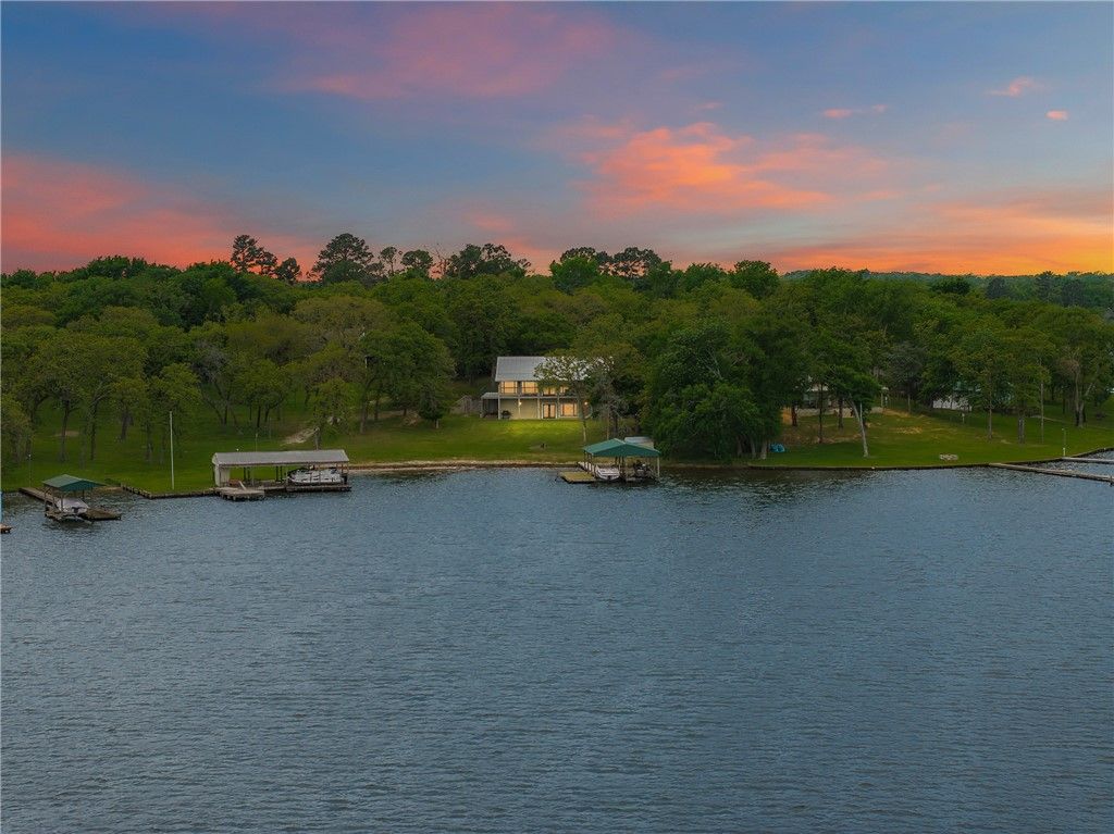 10959 Clyde Acord Road, Franklin, TX 77856 — exterior