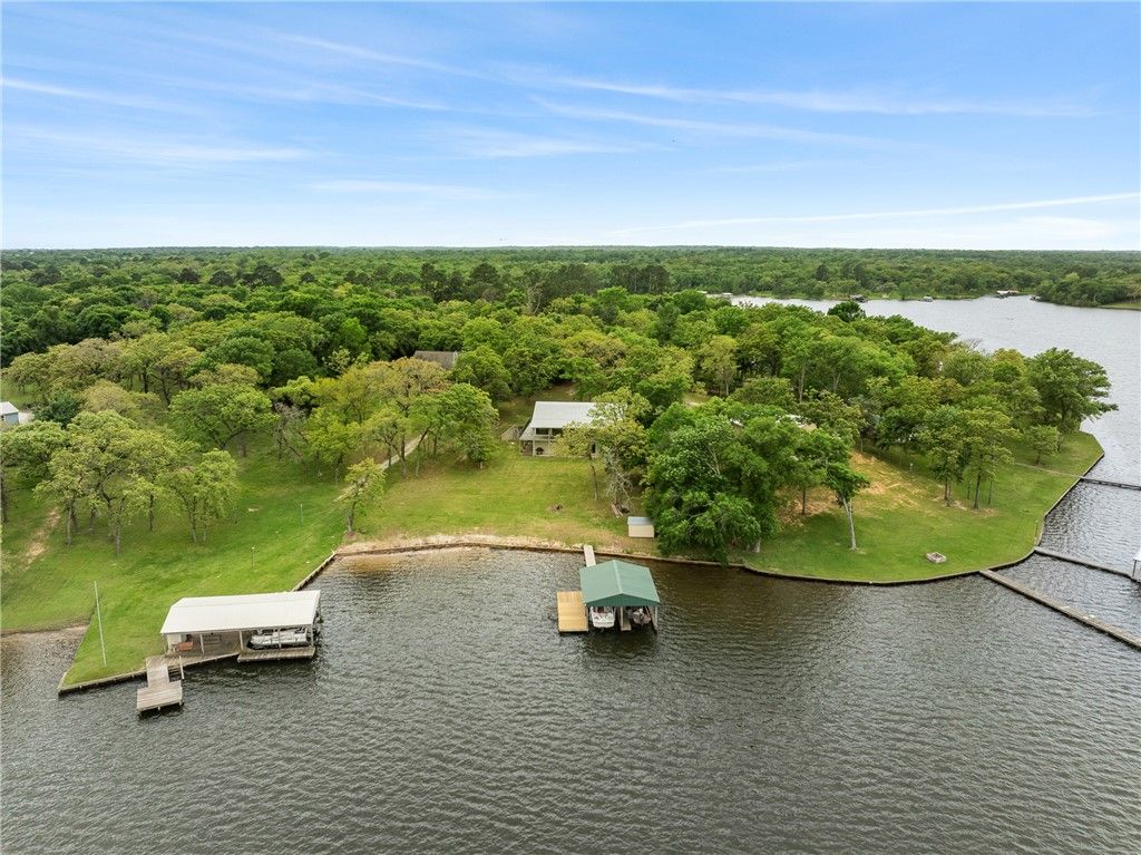 10959 Clyde Acord Road, Franklin, TX 77856 — photo 4