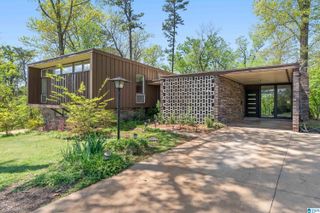 2420 REGENT LANE, Hoover, AL 35226
