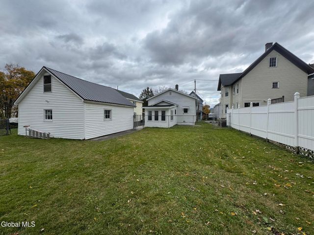 9 Fon Clair Street, Johnstown, NY 12095