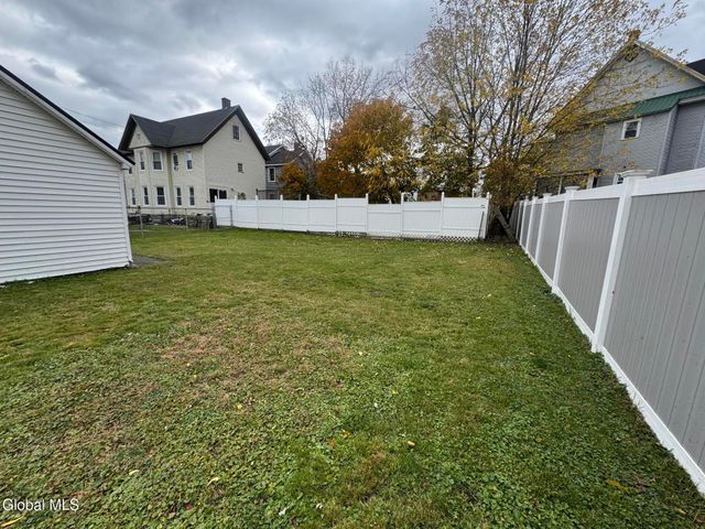 9 Fon Clair Street, Johnstown, NY 12095