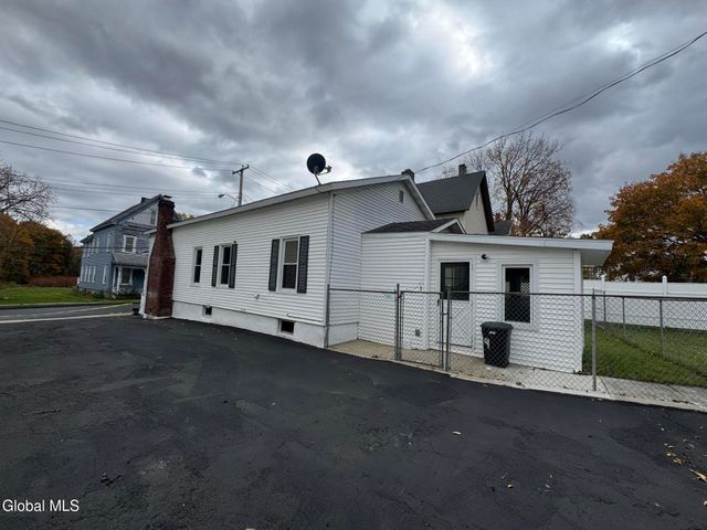 9 Fon Clair Street, Johnstown, NY 12095