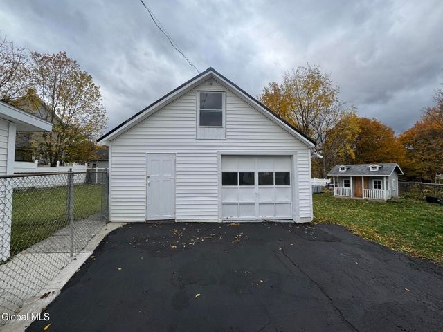 9 Fon Clair Street, Johnstown, NY 12095