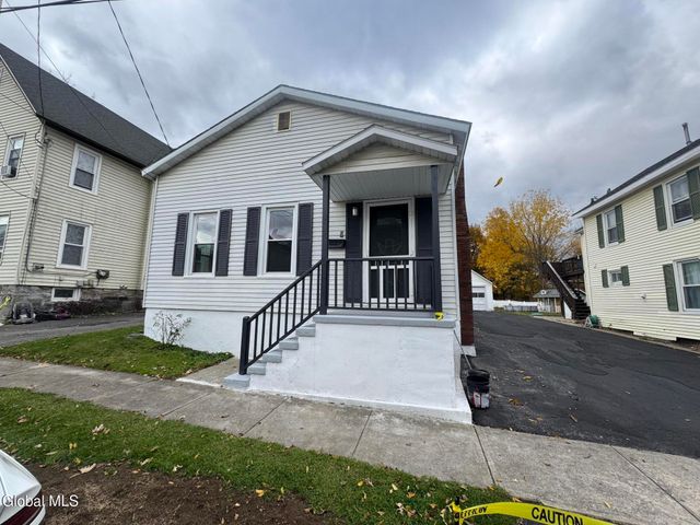 9 Fon Clair Street, Johnstown, NY 12095