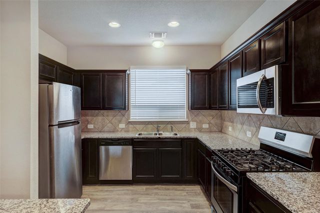 3207 Tilmon LN, Austin, TX 78725
