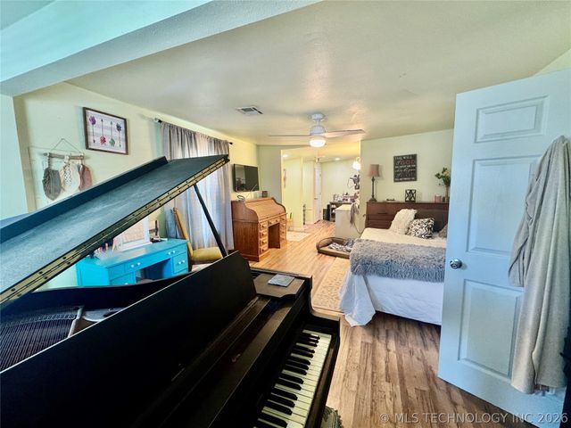 1076 6th Street, Wilson, OK 73463