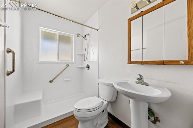 2131 Preuss Road A, Colorado Springs, CO 80910