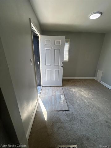 3158 Hickory Street, Inkster, MI 48141