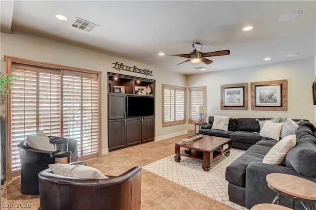 864 Eureka Falls Court, Henderson, NV 89052