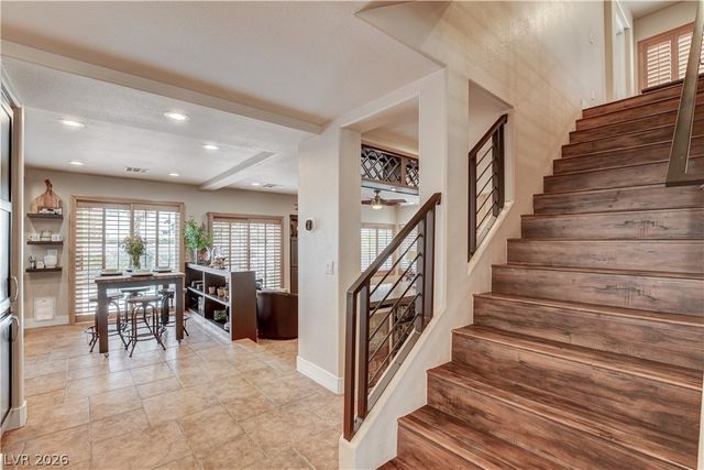 864 Eureka Falls Court, Henderson, NV 89052