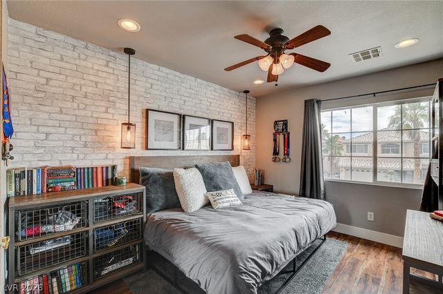 864 Eureka Falls Court, Henderson, NV 89052