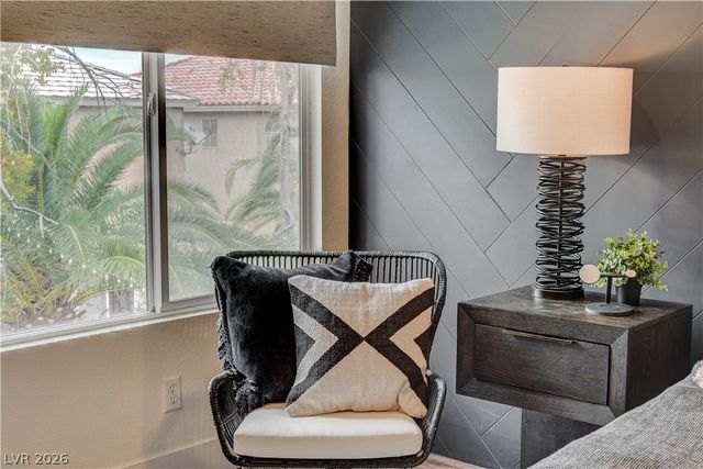 864 Eureka Falls Court, Henderson, NV 89052