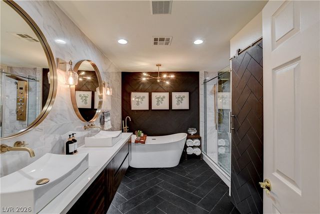 864 Eureka Falls Court, Henderson, NV 89052