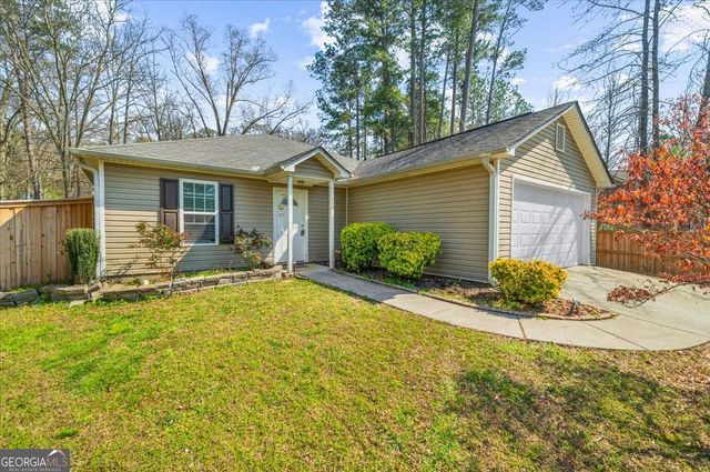 212 Whispering Pine Circle NE, White, GA 30184