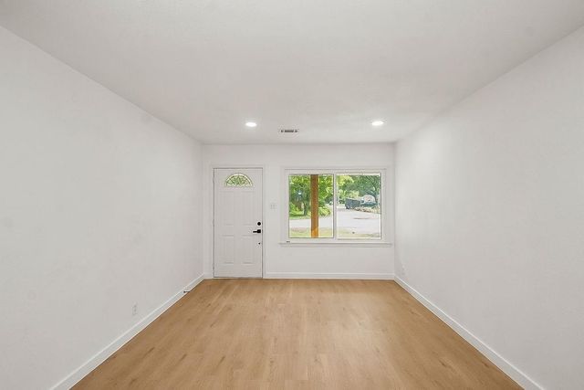2508 N Houston Drive, La Marque, TX 77568