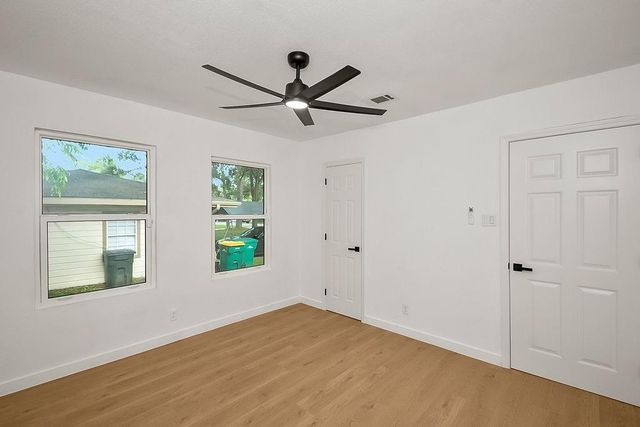 2508 N Houston Drive, La Marque, TX 77568