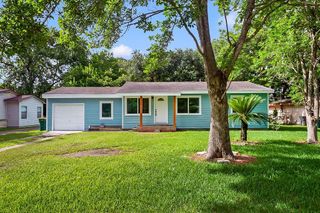 2508 N Houston Drive, La Marque, TX 77568