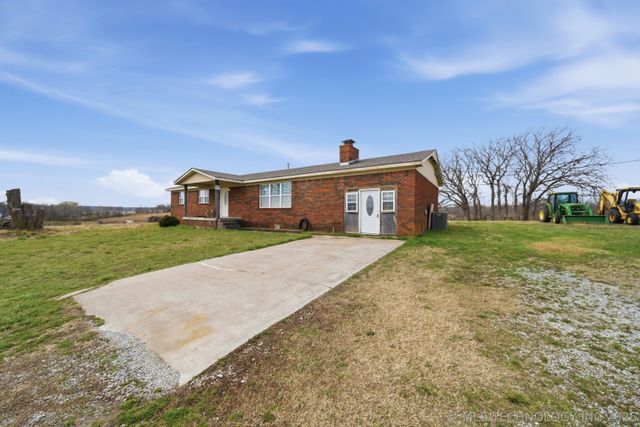 12492 S 4200 Road B, Claremore, OK 74017