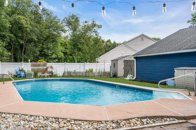 815 France Court, Toms River, NJ 08753