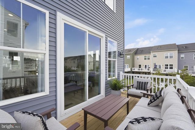 10799 PENNYWELL GARDEN RD, Manassas, VA 20112