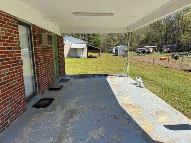 13935 Cottonwood Rd, Cottonwood, AL 36320