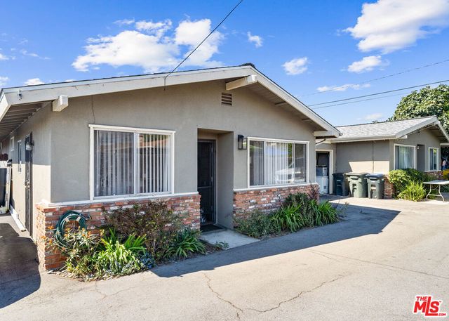 2383 Orange Avenue, Costa Mesa, CA 92627