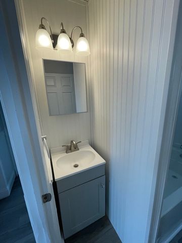 318 Elm 1, North Attleboro, MA 02760