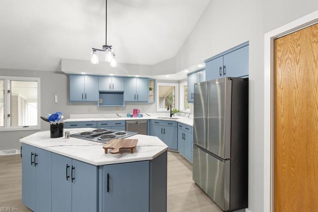 5731 Kings Ridge RD, Gloucester, VA 23061