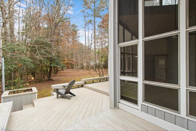 5731 Kings Ridge RD, Gloucester, VA 23061