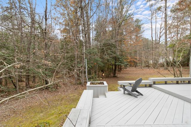 5731 Kings Ridge RD, Gloucester, VA 23061