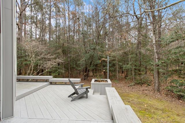 5731 Kings Ridge RD, Gloucester, VA 23061