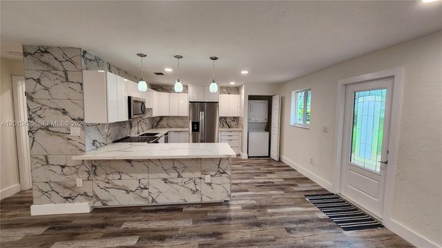 16575 Old Cutler Rd 16575, Palmetto Bay, FL 33157