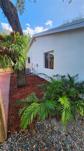 16575 Old Cutler Rd 16575, Palmetto Bay, FL 33157