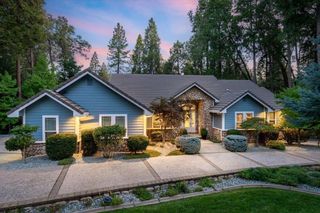 12985 Somerset Dr, Grass Valley, CA 95945
