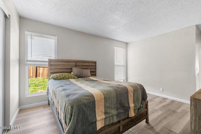 44053 Canyon Way, Lancaster, CA 93535