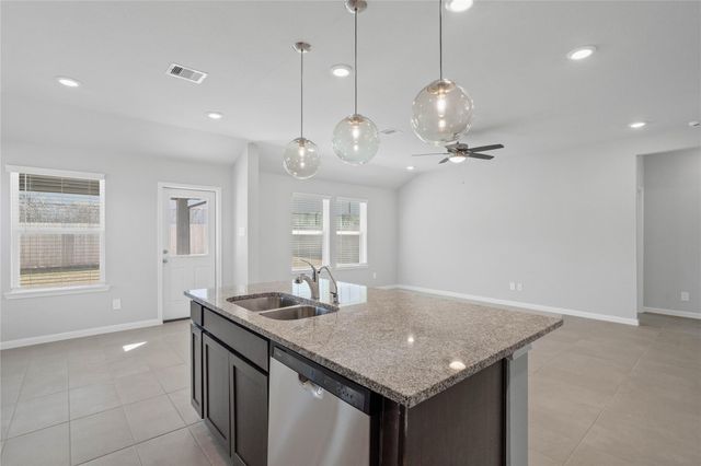 19753 Flag View Drive, Montgomery, TX 77316